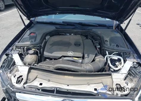 2020 Mercedes-Benz E 350 4Matic z USA, uszkodzony, nr VIN WDDZF8EB1LA733578